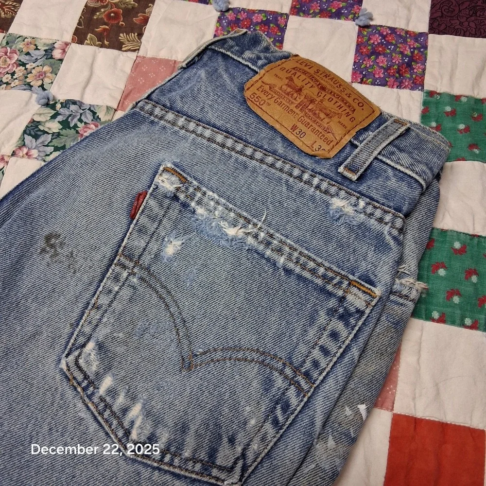 VTG Thrashed Distressed Levi 550 Jeans 30x32 Blue Grunge‎ Y2K 90s